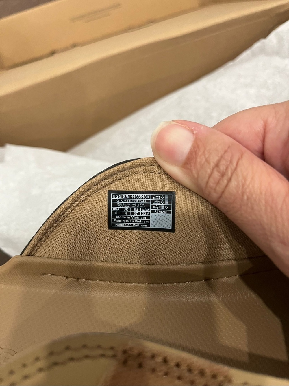 NEW KIDS UGG GOLDENGLOW SLIDE Slide Sandal - Picture 7 of 8